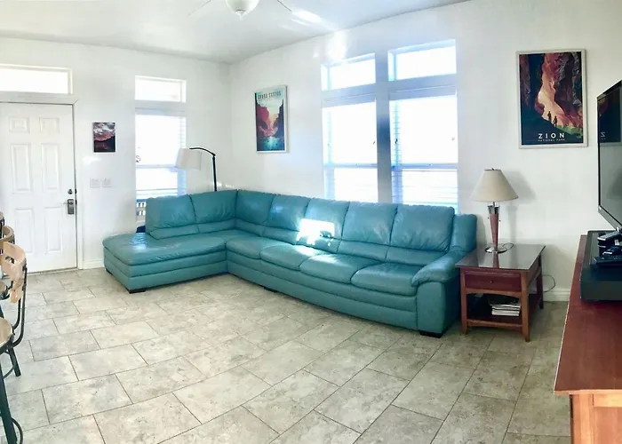 Pet-friendly Desert House With Vermillion Cliffs Views & Boat Parking Near Antelope Canyon, Arizona
