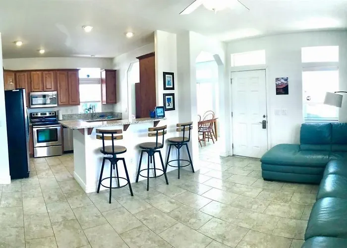 Holiday home Pet-friendly Desert House With Vermillion Cliffs Views & Boat Parking Near Antelope Canyon, Arizona